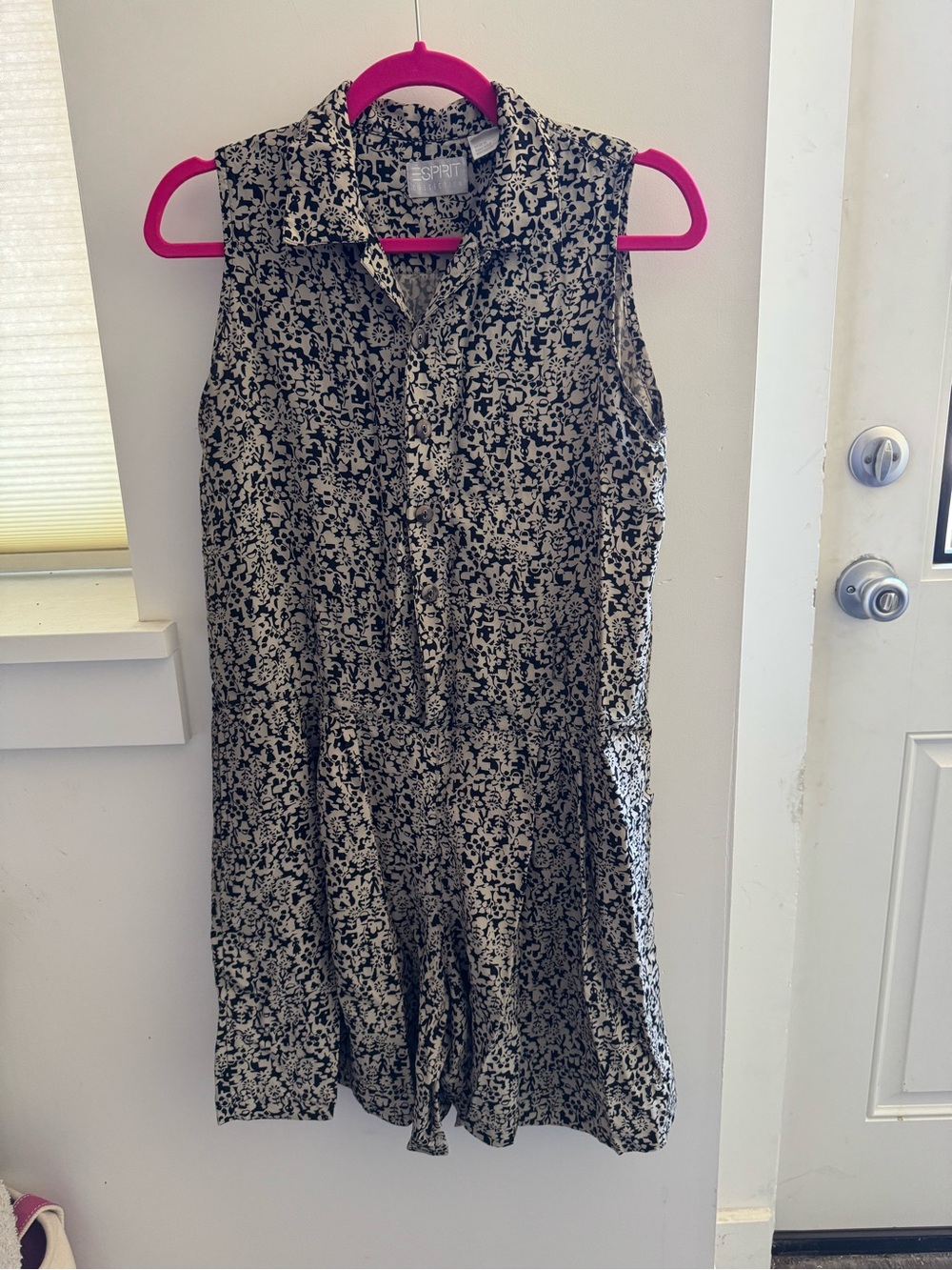 Vintage Esprit Black and Cream Sleeveless Romper